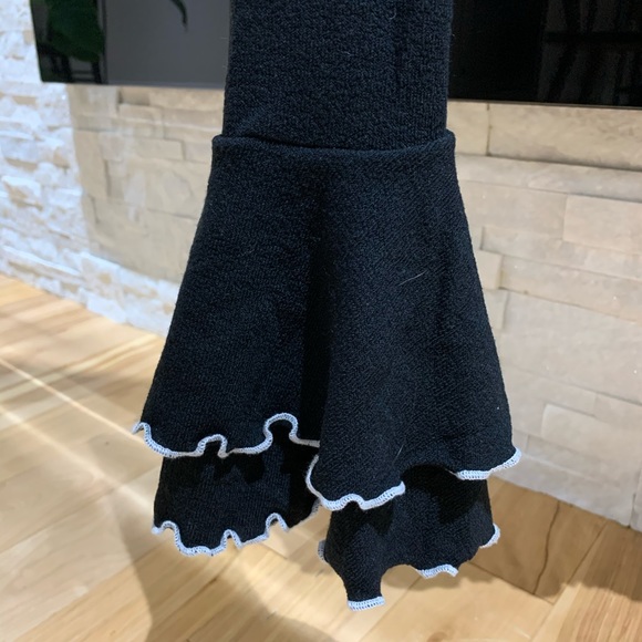 Lost+Wander | Austin Ruffled Bell Sleeve Crop Top - Picture 4 of 5